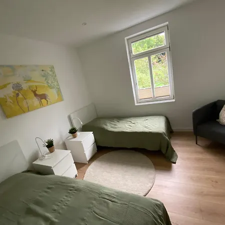 Apartment Bergstraße 24 Og *